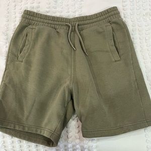 DARK GREEN H&M SHORTS SIZE SMALL